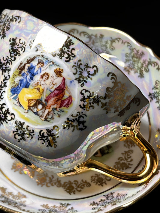 Cup ''Green luster''