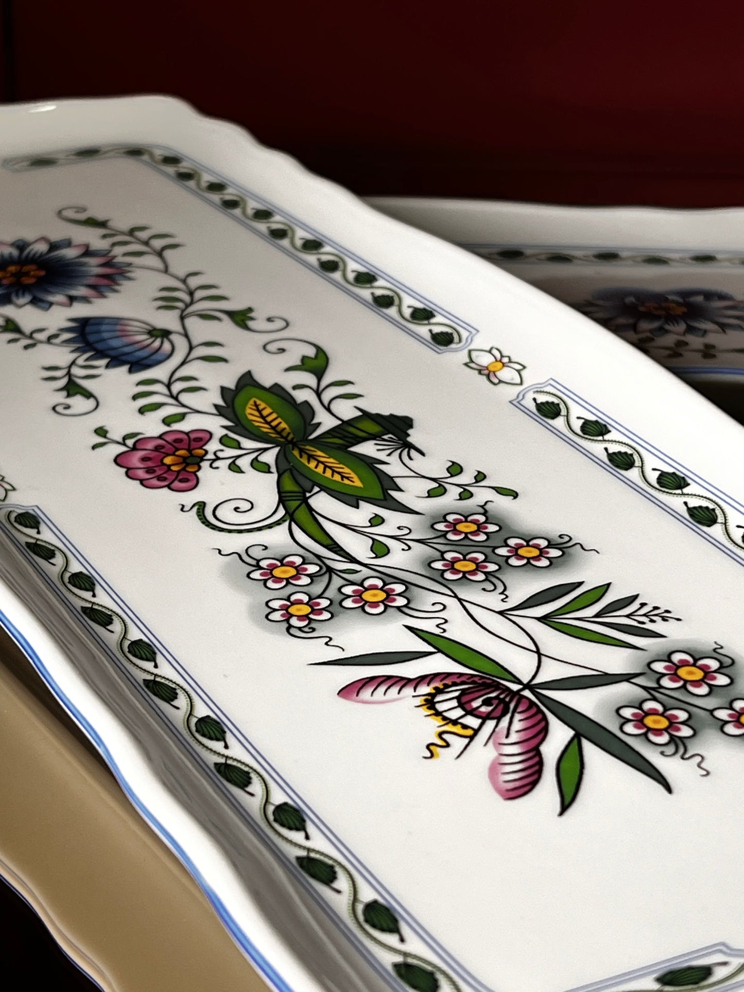 Rectangular tray 45cm