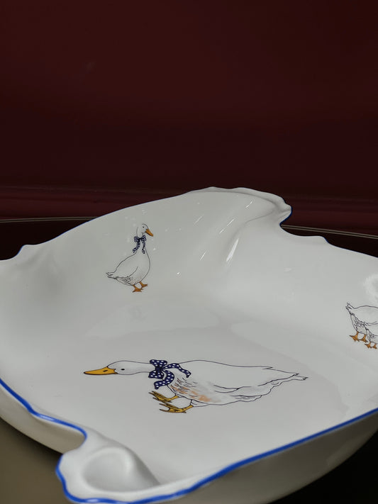 Square salad bowl 24 cm ''Queen''