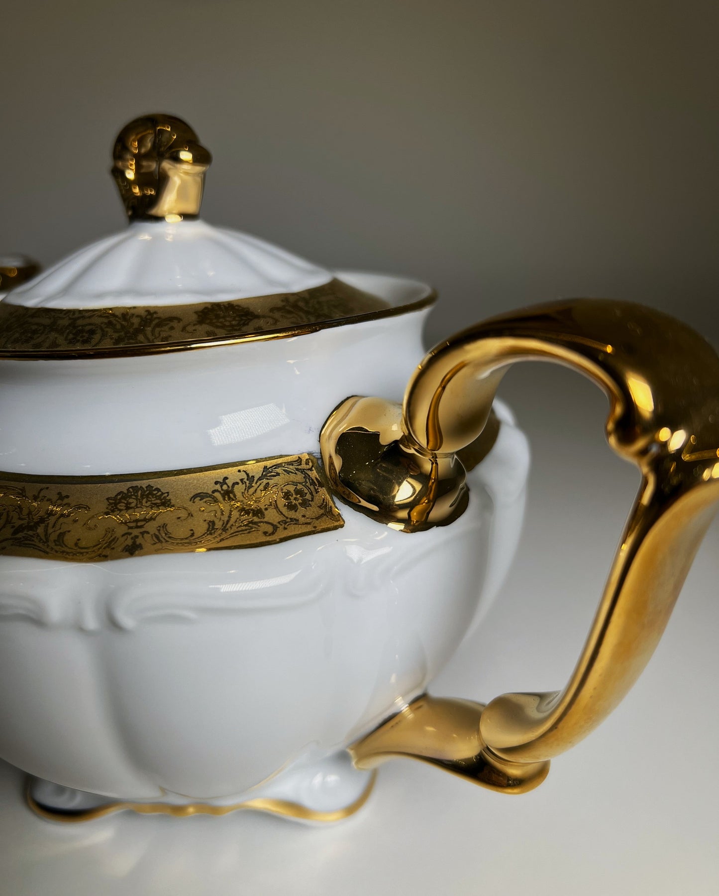 Tea set ''Gold engraving''