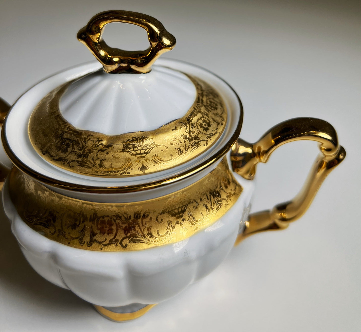 Tea set ''Gold engraving''