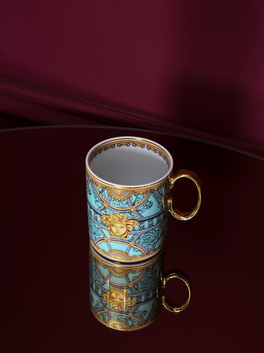Mug with handle
