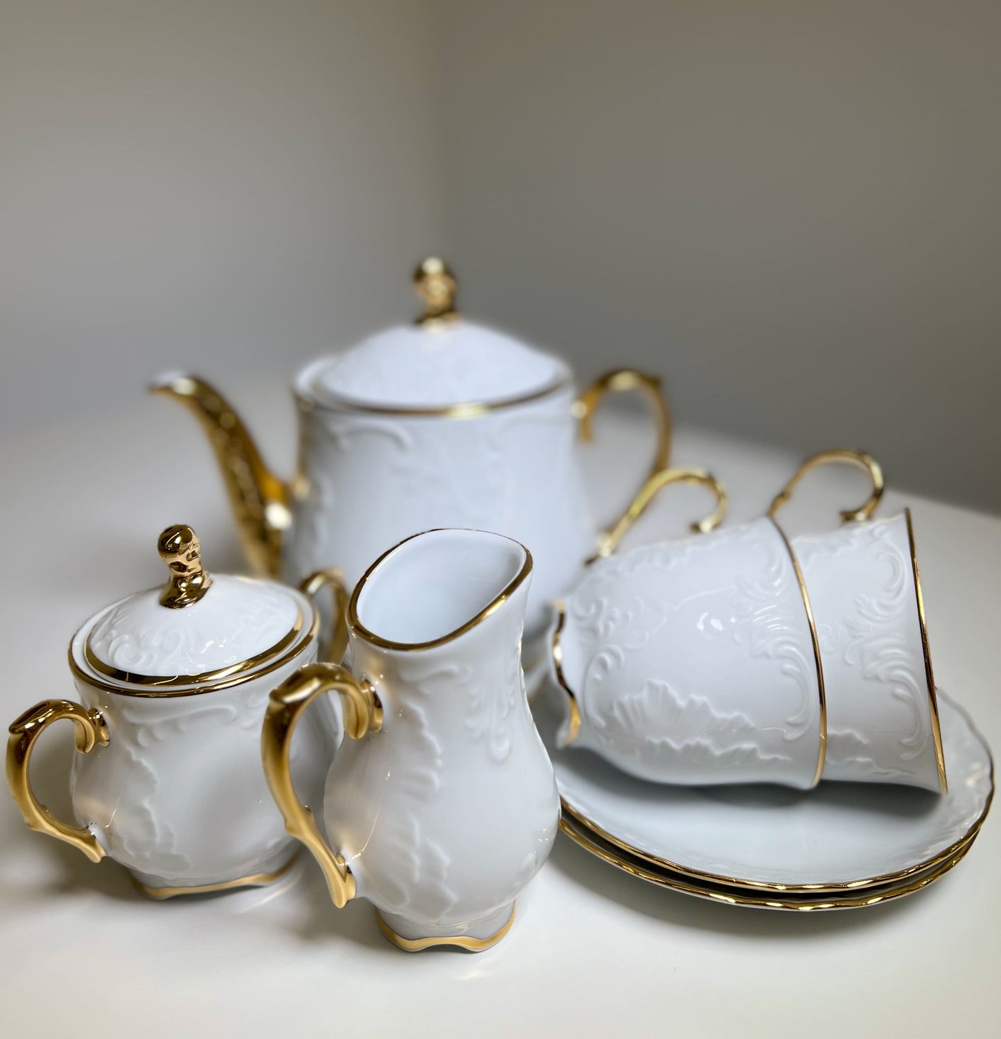 Tea set ''Golden line''