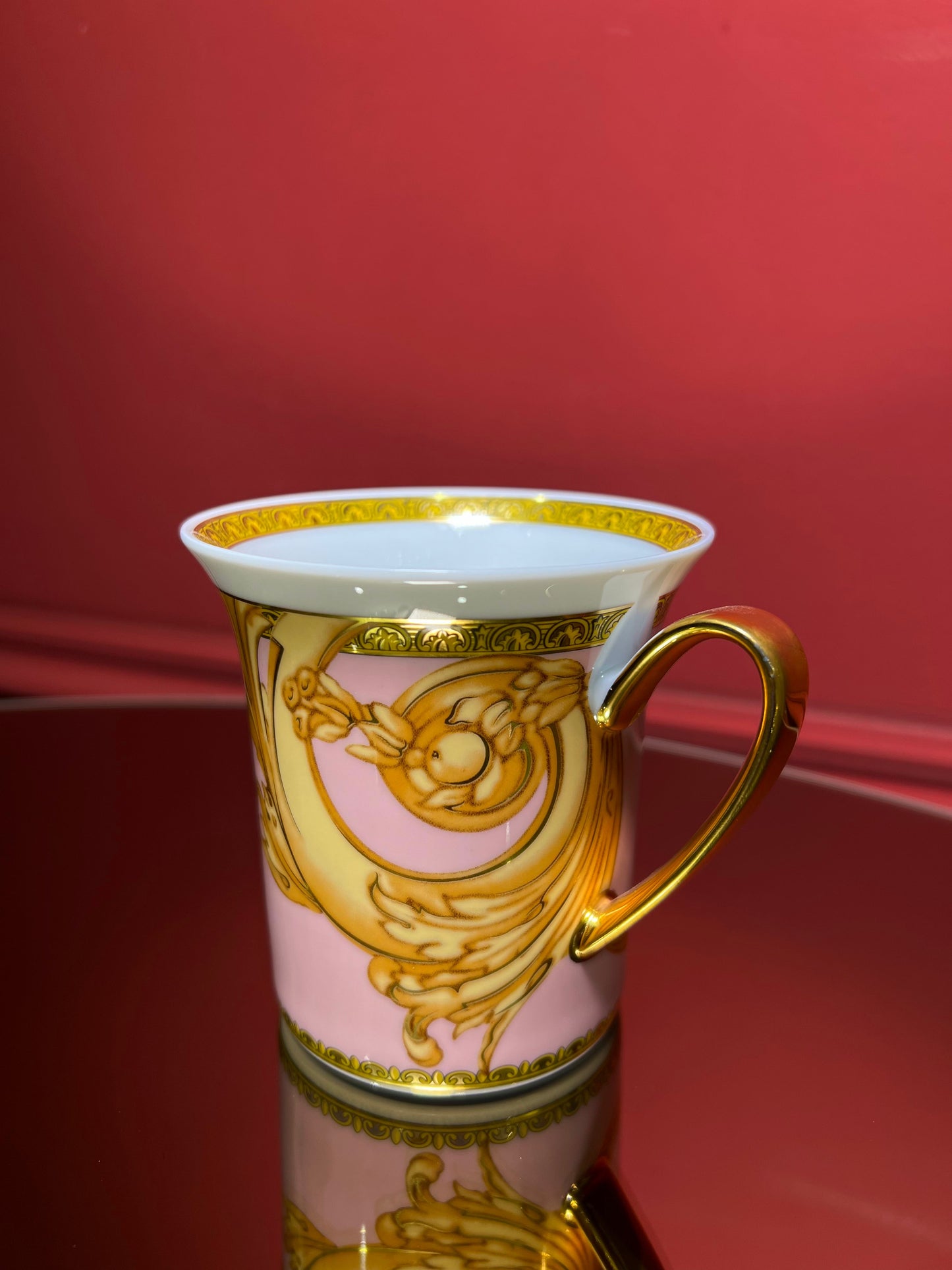 Mug with handle