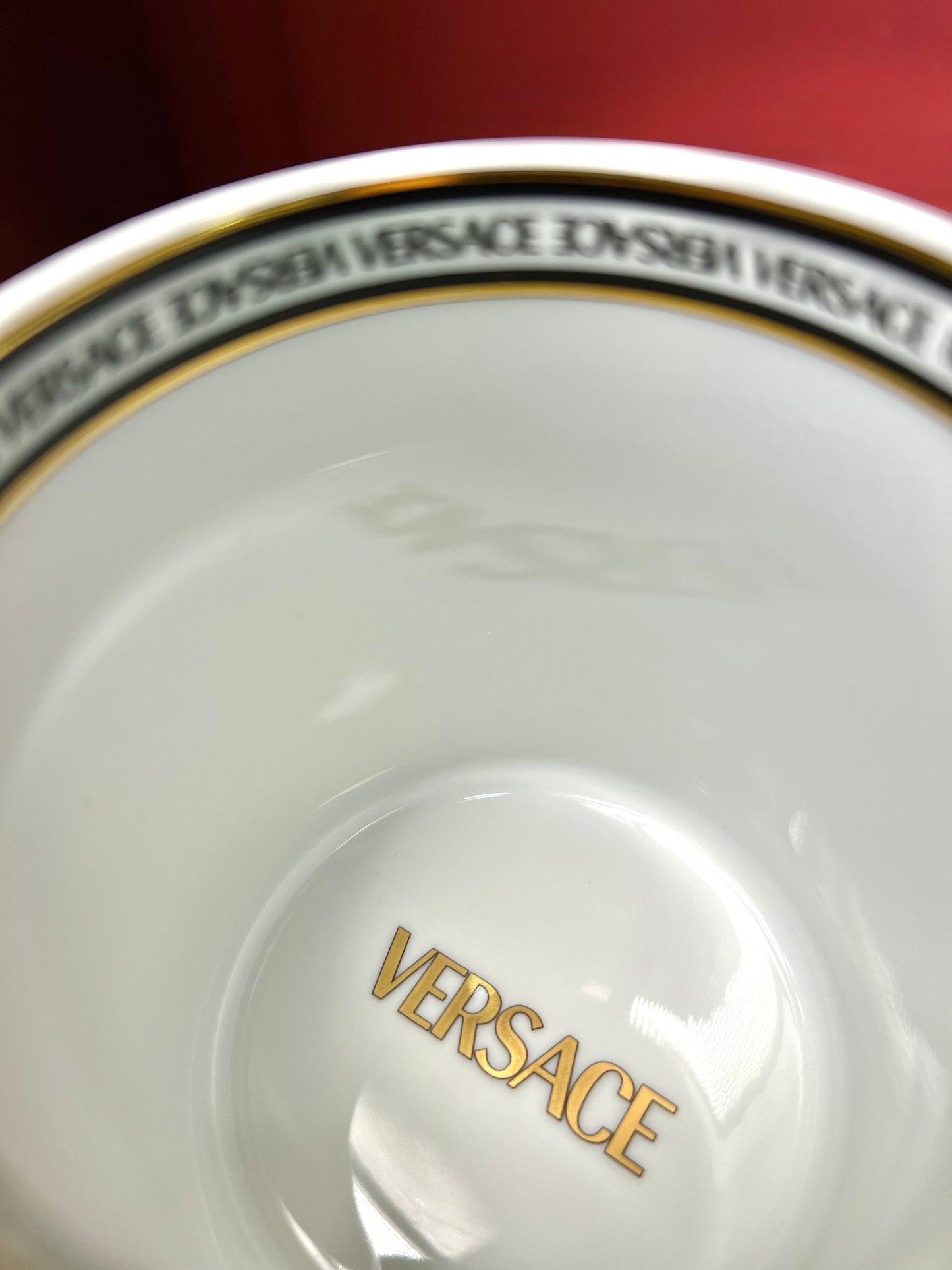 Šálek čaje Versace