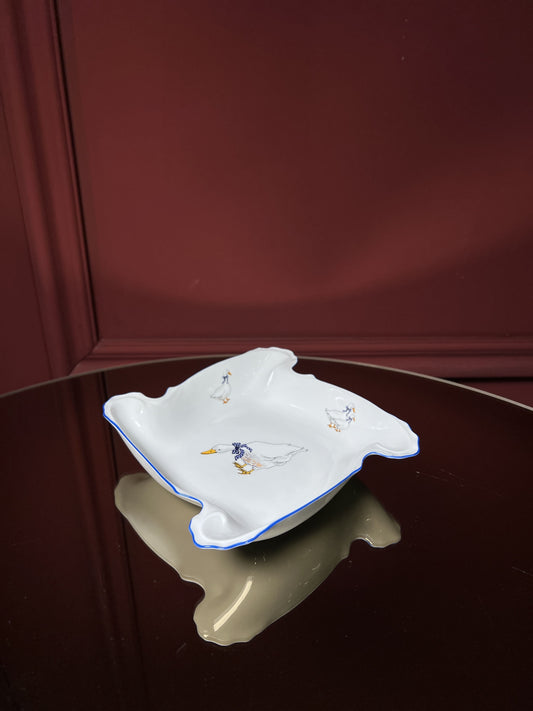 Square salad bowl 24 cm ''Queen''
