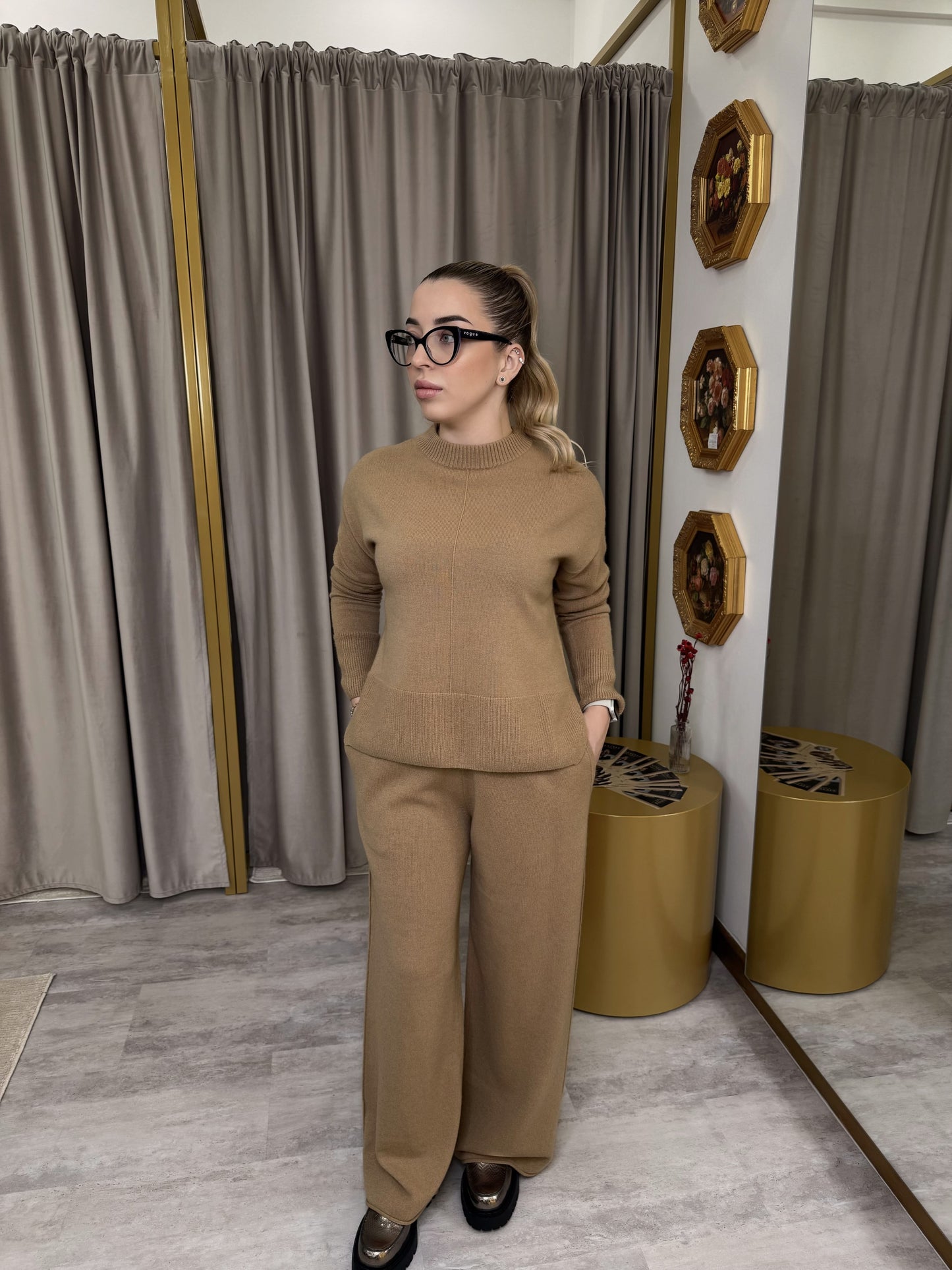 Symmetric sweather camel 12225 kc 