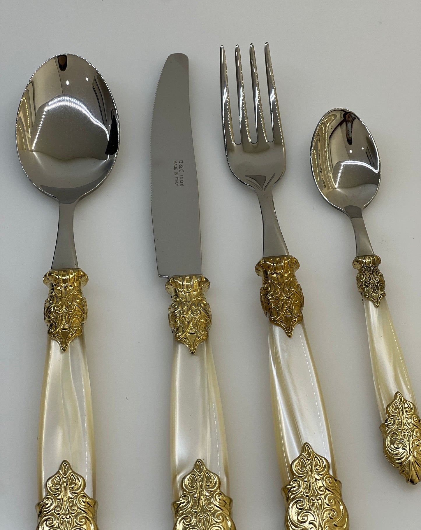 Luxury set 24 pcs versaille gold 7200 czk 