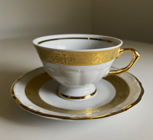 Tea set ''Gold engraving''
