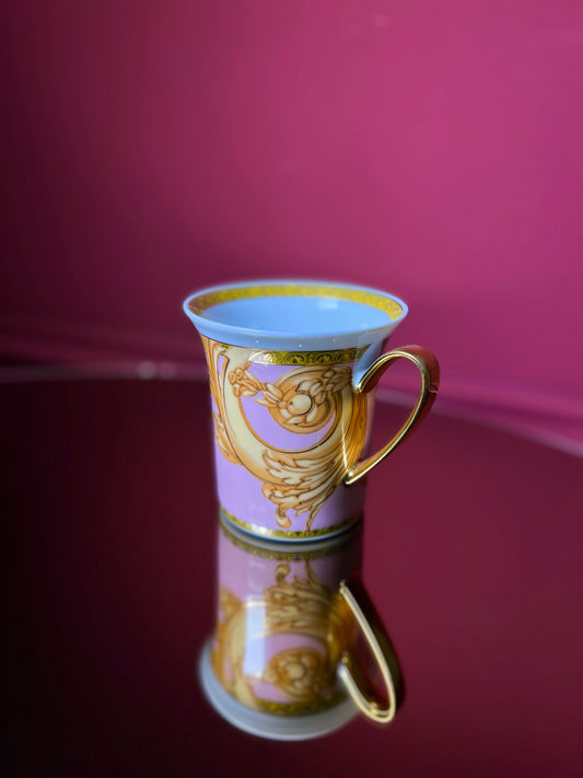 Mug with handle