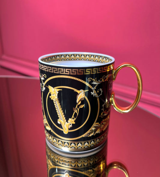 Mug with handle