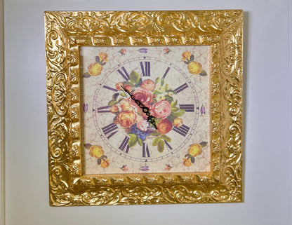 Clock in gold frame '' Roses''